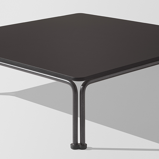 <p>tavolini-di-design-made-in-italy-ari-1314-et-al</p>