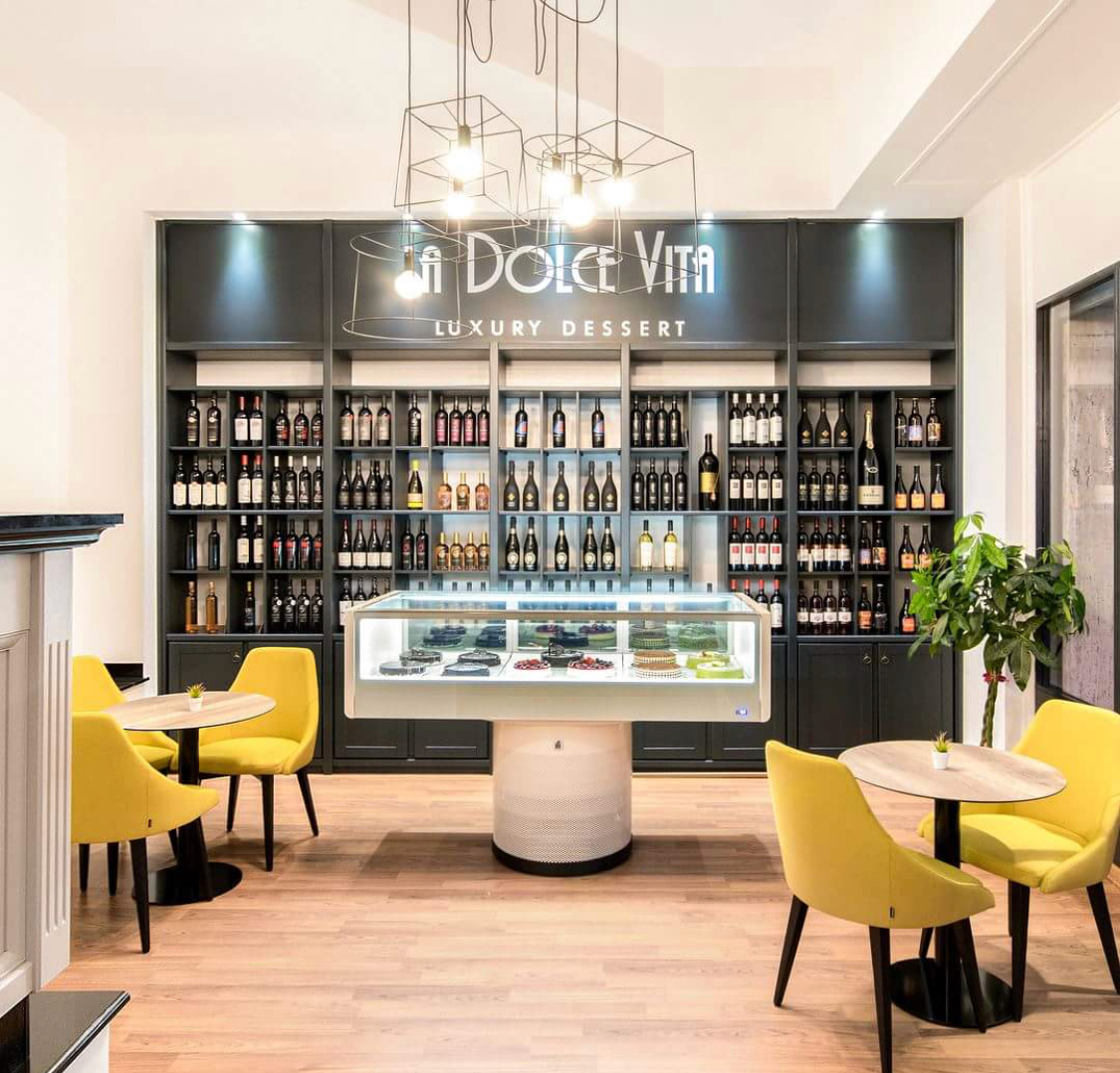 La Dolce Vita Cagliari Italia